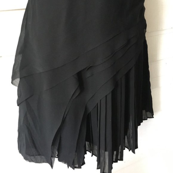 Beautiful Black Layered Banana Republic Dress - Picture 2 of 6